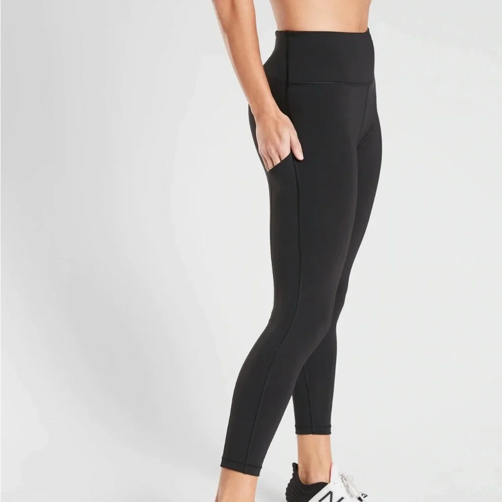 Athleta Ultimate Stash Pocket 7/8 Tight Black Leggings Size Large - Picture 2 of 9